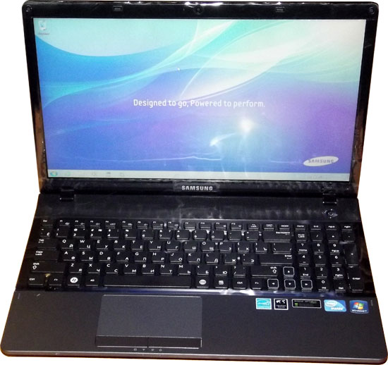 Ноутбук Samsung 300E5C-U01 при близком рассмотрении